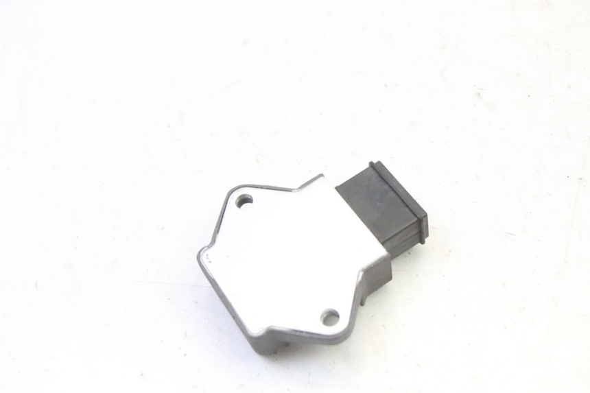 photo de REGULATEUR CHARGE HONDA CBR RR FIREBLADE 900 (1992 - 1994)
