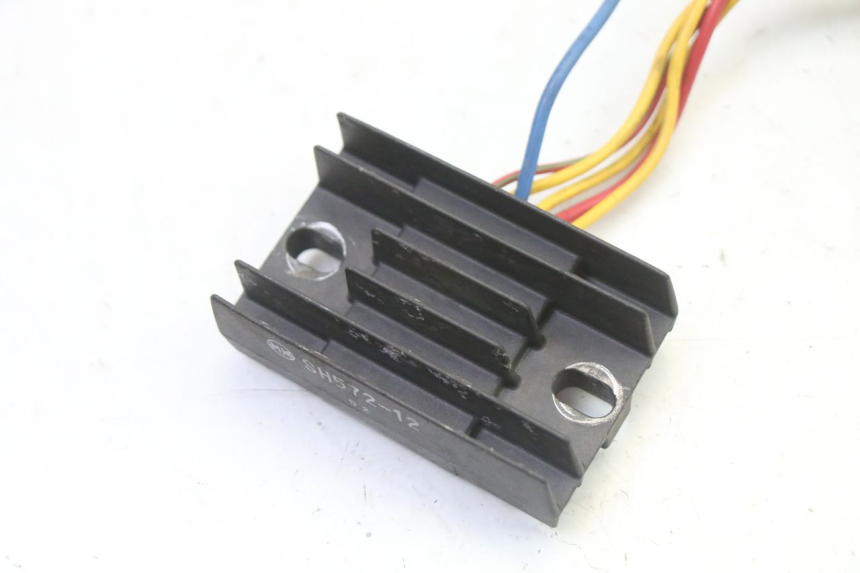 photo de REGULATEUR CHARGE APRILIA CLASSIC 125 (1995 - 2001)