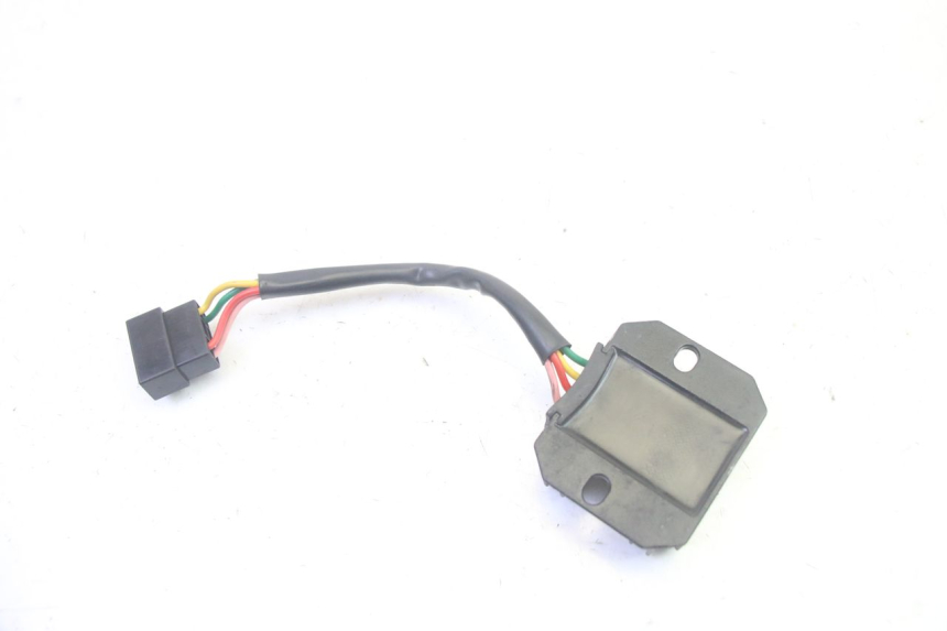 photo de REGULATEUR CHARGE SYM CROX 4T 50 (2016 - 2023) - Autre angle de vue