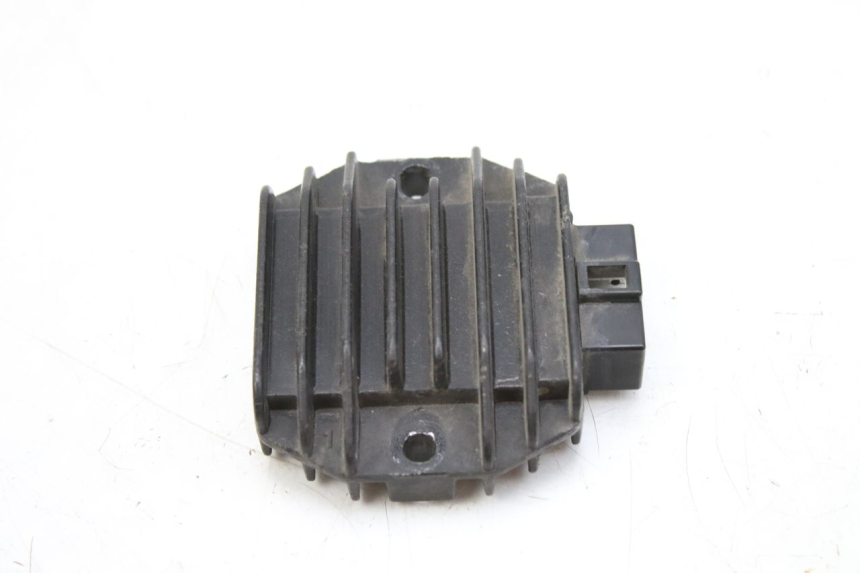 photo de REGULATEUR CHARGE YAMAHA CYGNUS X INJECTION 125 (2007 - 2013)