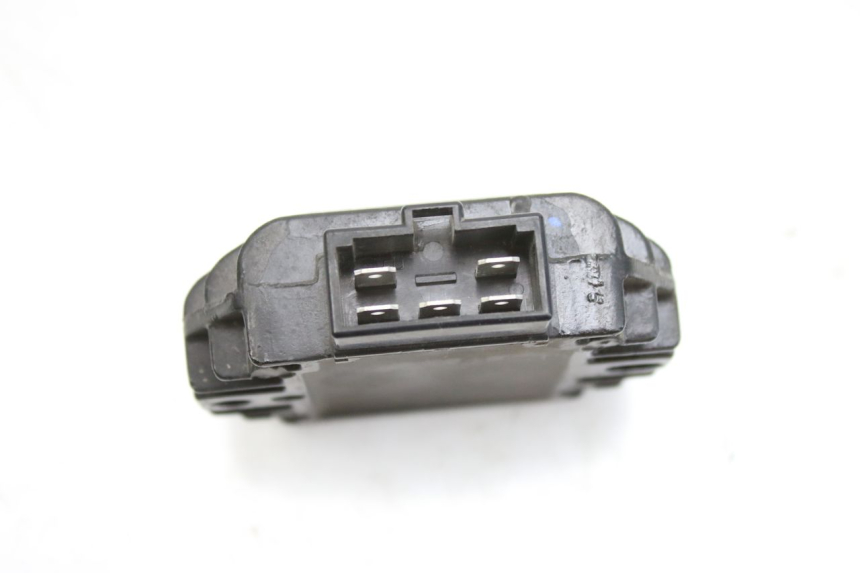 photo de REGULATEUR CHARGE YAMAHA CYGNUS X INJECTION 125 (2007 - 2013)