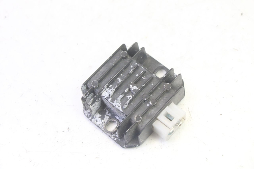 photo de REGULATEUR CHARGE LONGJIA DIGITA 4T 50 (2019 - 2022) - Vue principale