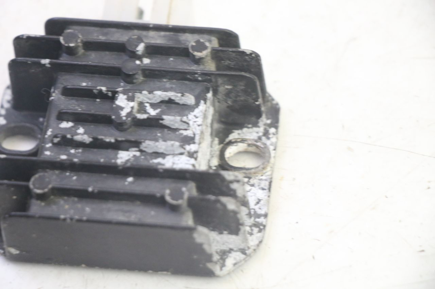 photo de REGULATEUR CHARGE LONGJIA DIGITA 4T 50 (2019 - 2022) - Autre angle de vue