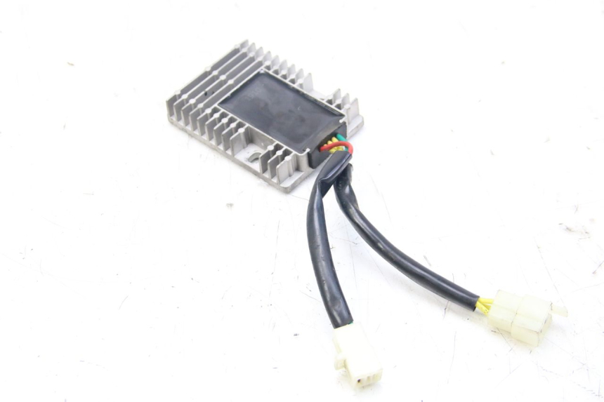 photo de REGULATEUR CHARGE KYMCO DINK STREET 125 (2009 - 2014)