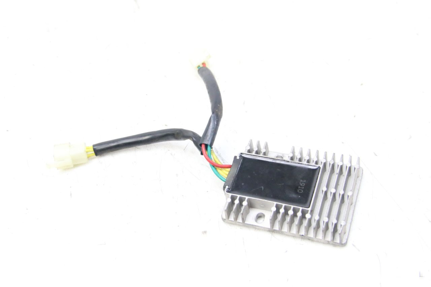 photo de REGULATEUR CHARGE KYMCO DINK STREET 125 (2009 - 2014)