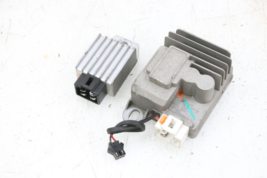 photo de REGULATEUR CHARGE SEGWAY NINEBOT E125S 1 (2022 - 2026) - Vue principale