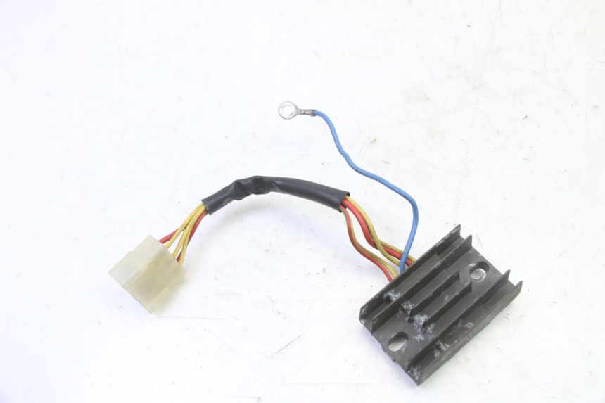 photo de REGULATEUR CHARGE APRILIA ETX 125 (1998 - 2002)