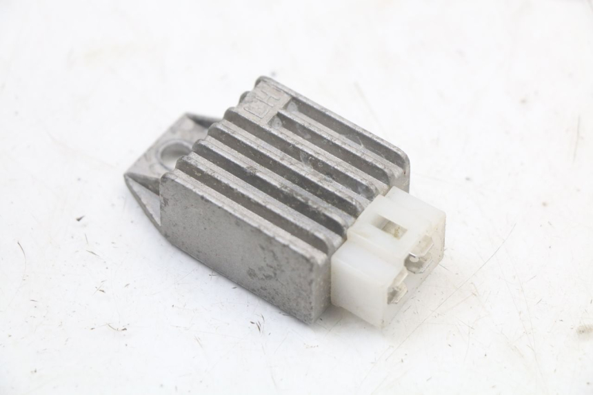 photo de REGULATEUR CHARGE EUROCKA RETRO 50 (2007 - 2014)