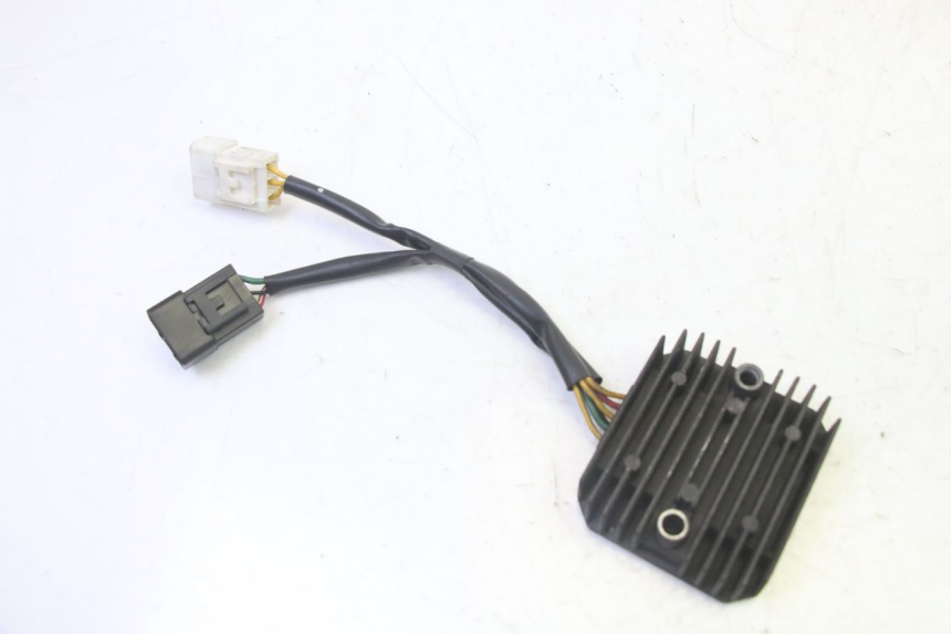 photo de REGULATEUR CHARGE HONDA FES S-WING SWING ABS 125 (2007 - 2015)