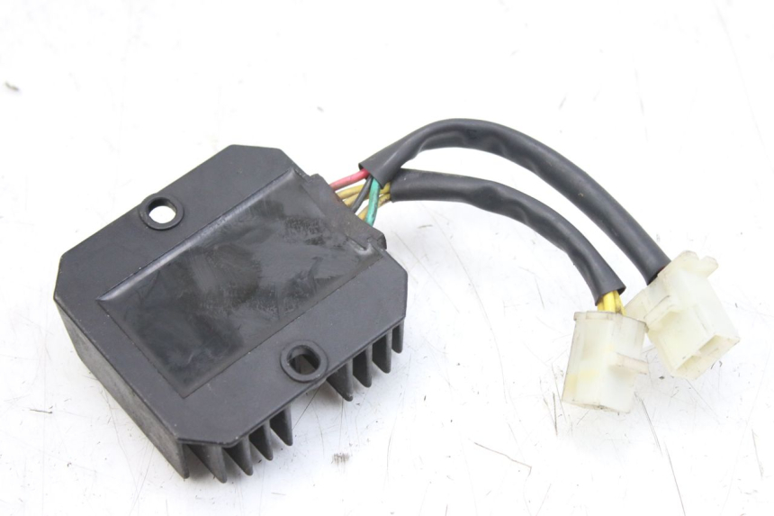 photo de REGULATEUR CHARGE SYM FIDDLE 3 III 125 (2014 - 2020)