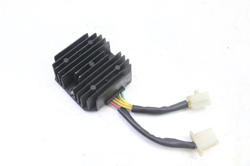 photo de REGULATEUR CHARGE SYM FIDDLE 3 III 125 (2014 - 2020)