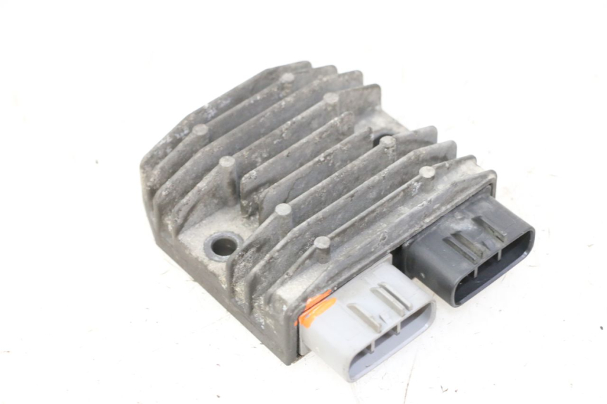 photo de REGULATEUR CHARGE YAMAHA FJR ABS 1300 (2006 - 2012)