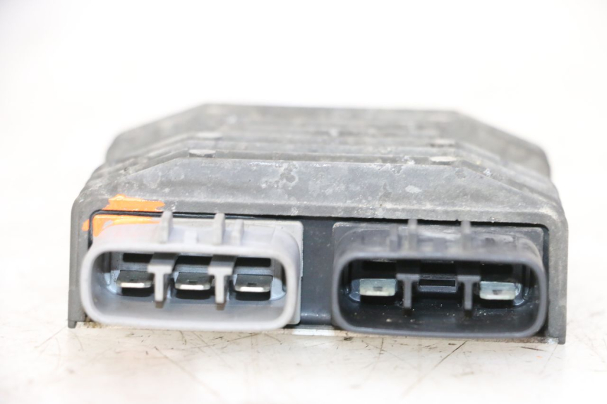 photo de REGULATEUR CHARGE YAMAHA FJR ABS 1300 (2006 - 2012)