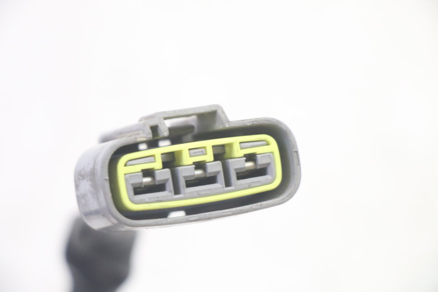 photo de REGULATEUR CHARGE YAMAHA FJR ABS 1300 (2006 - 2012) - Vue d’ensemble