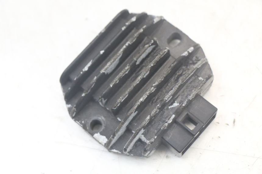 photo de REGULATEUR CHARGE MBK FLAME X 125 (2007 - 2016)