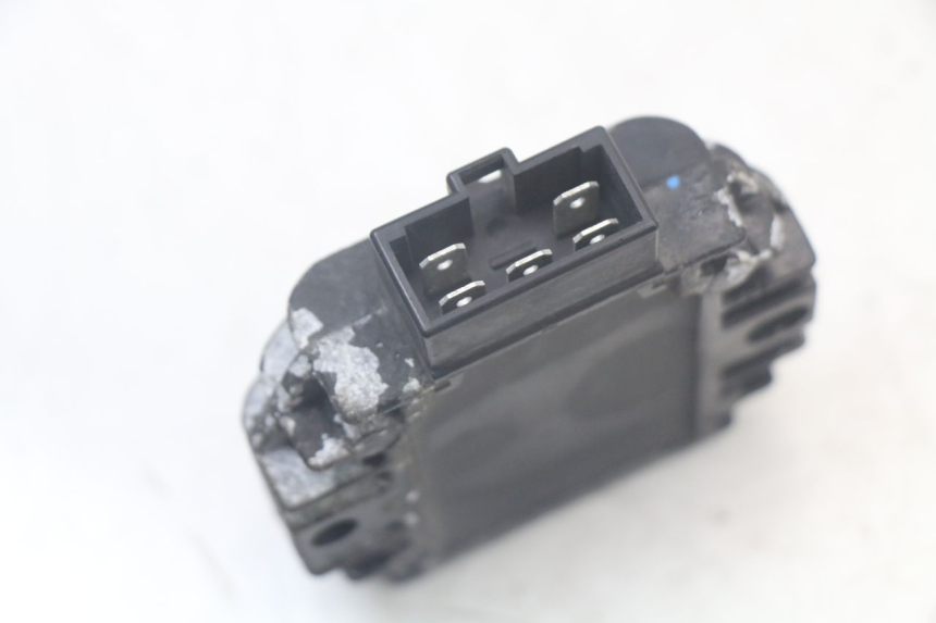 photo de REGULATEUR CHARGE MBK FLAME X 125 (2007 - 2016)