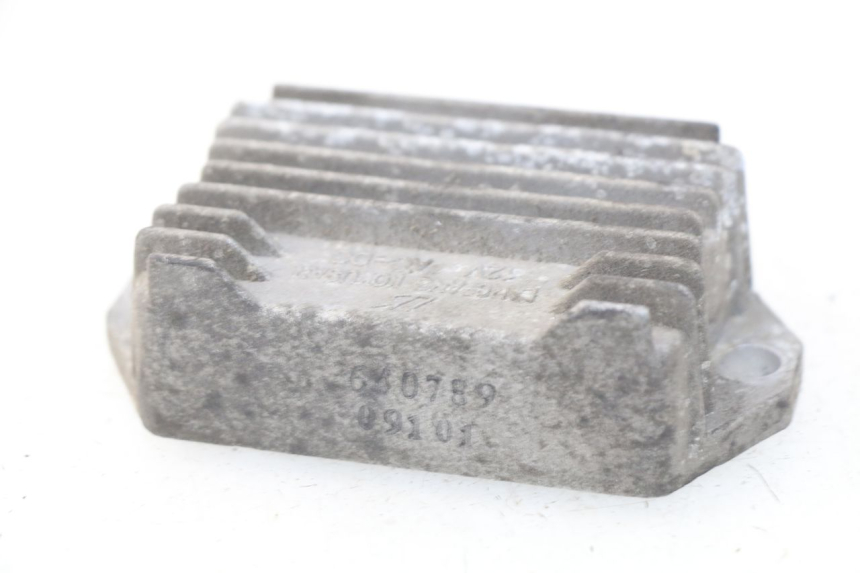 photo de REGULATEUR CHARGE PIAGGIO FLY 2T 50 (2004 - 2017)