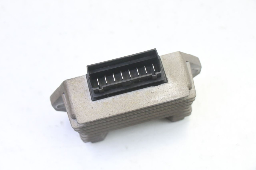 photo de REGULATEUR CHARGE PIAGGIO FLY 2T 50 (2004 - 2017)