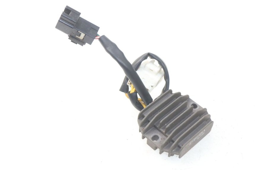 photo de REGULATEUR CHARGE PIAGGIO FLY IE 125 (2012 - 2017)