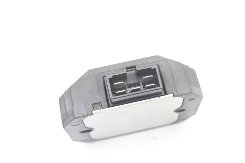 photo de REGULATEUR CHARGE YAMAHA FZ6 FAZER S2 600 (2007 - 2011)