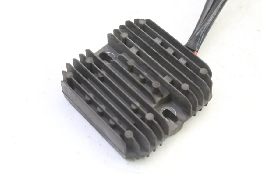 photo de REGULATEUR CHARGE BMW G310 R 310 (2016 - 2020)