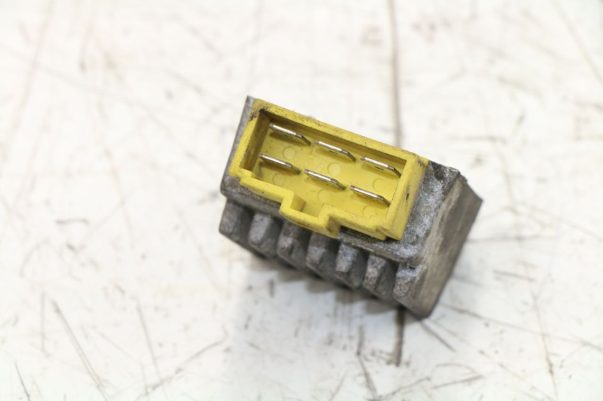 photo de REGULATEUR CHARGE GILERA SMT SUPERMOTARD 50 (2009 - 2017)