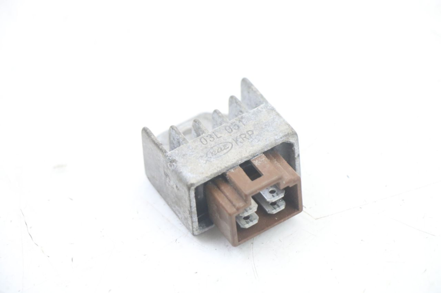 photo de REGULATEUR CHARGE HONDA SCV LEAD 100 (2003 - 2007)