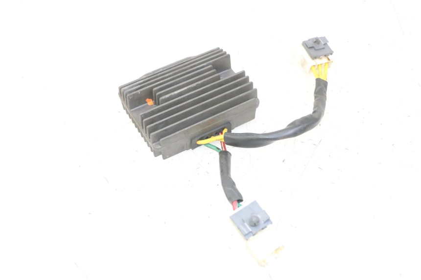 photo de REGULATEUR CHARGE PIAGGIO IE MP3 YOURBAN 300 (2011 - 2016)