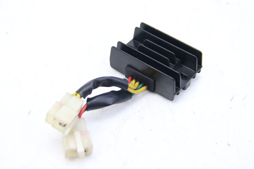 photo de REGULATEUR CHARGE PEUGEOT KISBEE 2T 50 (2018 - 2022)