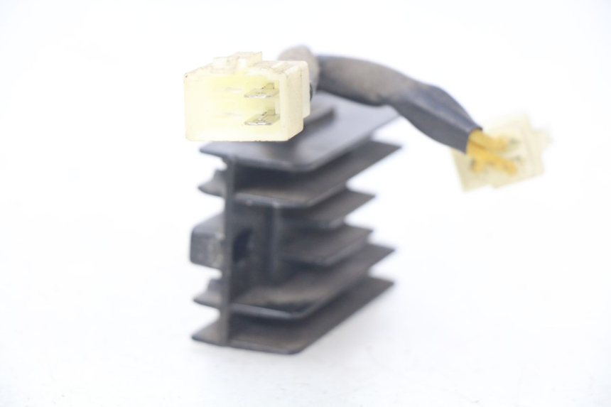 photo de RÉGULATEUR DE CHARGE PEUGEOT KISBEE 4T 50 (2018 - 2022)