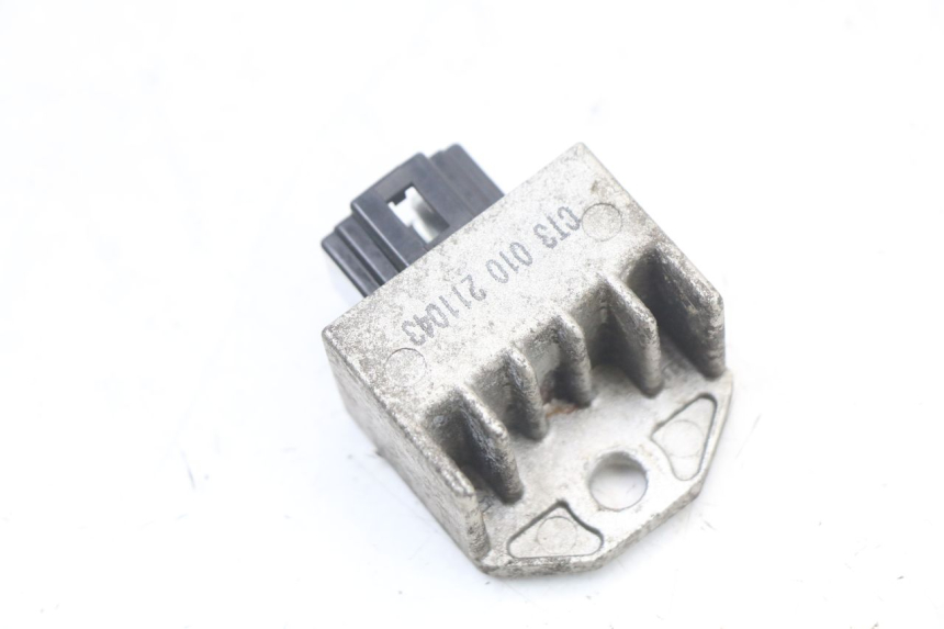 photo de REGULATEUR CHARGE PEUGEOT KISBEE 4T 50 (2010 - 2017)