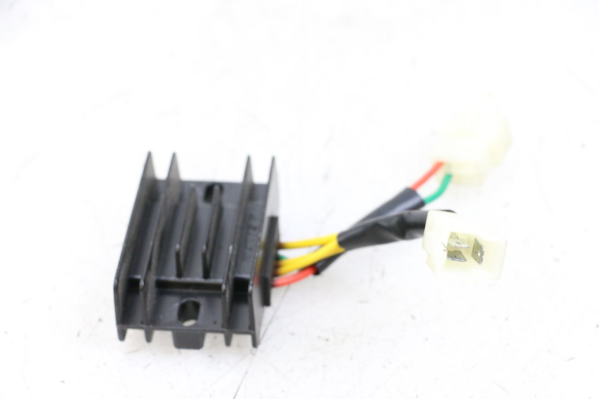 photo de RÉGULATEUR DE CHARGE PEUGEOT KISBEE 4T 50 (2018 - 2022)
