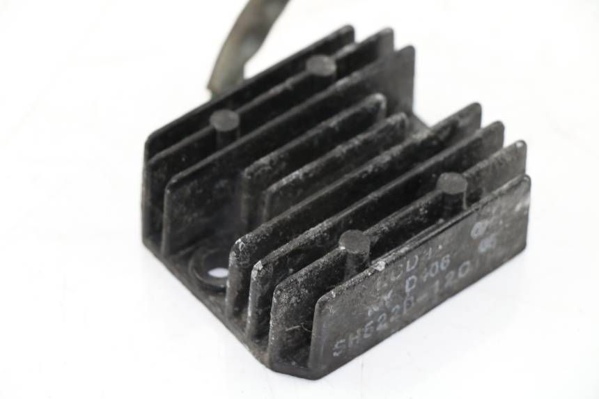 photo de REGULATEUR CHARGE KYMCO PEOPLE S 125 (2000 - 2008)