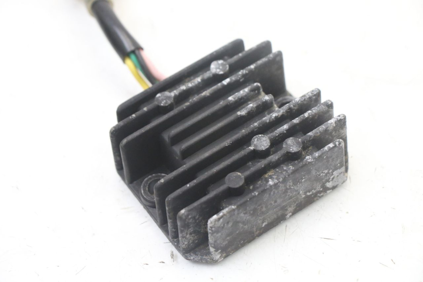 photo de REGULATEUR CHARGE KYMCO STRYKER OFF ROAD 125 (1999 - 2005)