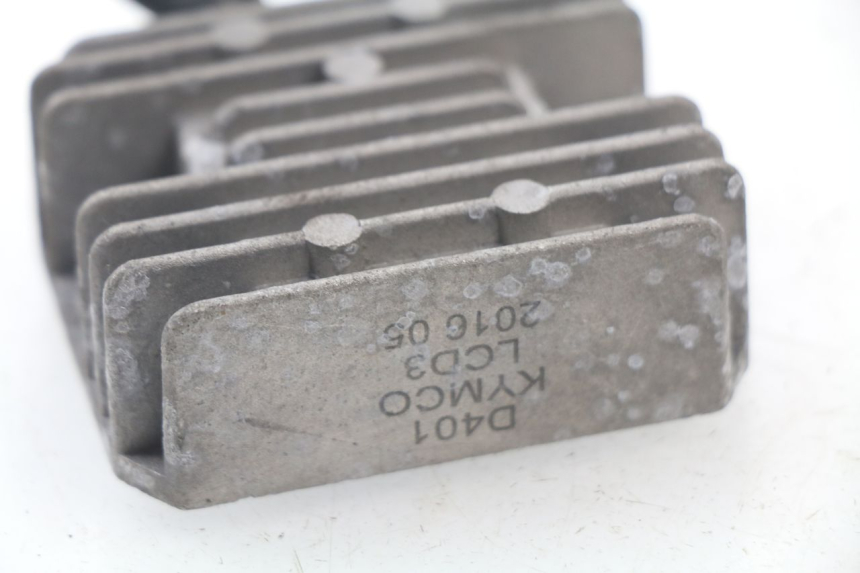 photo de REGULATEUR CHARGE KYMCO LIKE 125 (2009 - 2016)