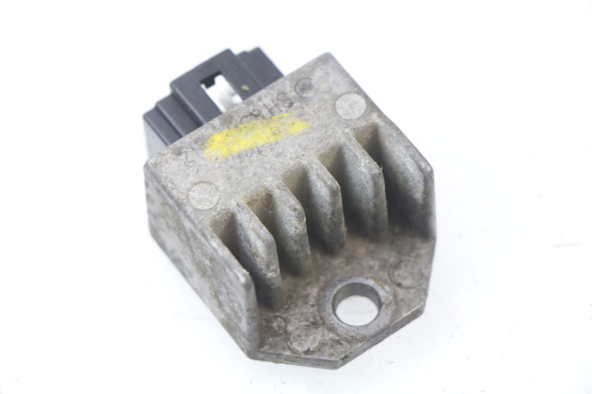 photo de REGULATEUR CHARGE PEUGEOT LUDIX 50 (2008 - 2017)