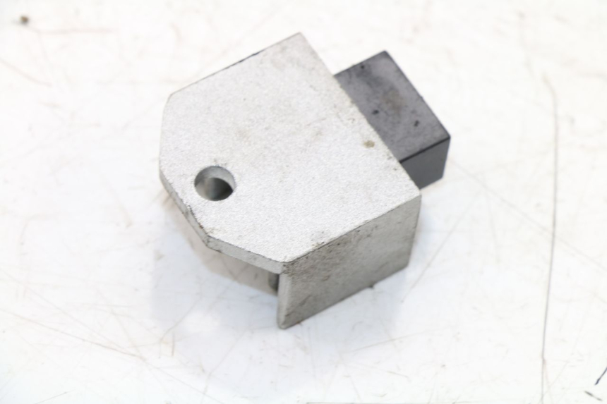 photo de REGULATEUR CHARGE MBK OVETTO ONE 2T 50 (2013 - 2017)