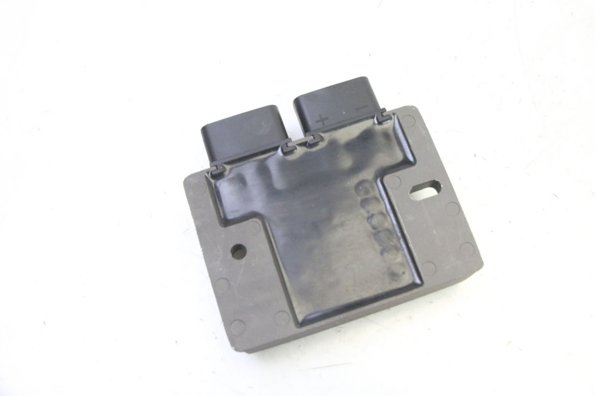 photo de REGULATEUR CHARGE PIAGGIO MP3 HPE 310 (2024 - 2025)