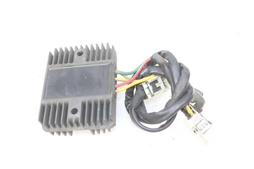 photo de REGULATEUR CHARGE PIAGGIO MP3 LT 300 (2010 - 2016)