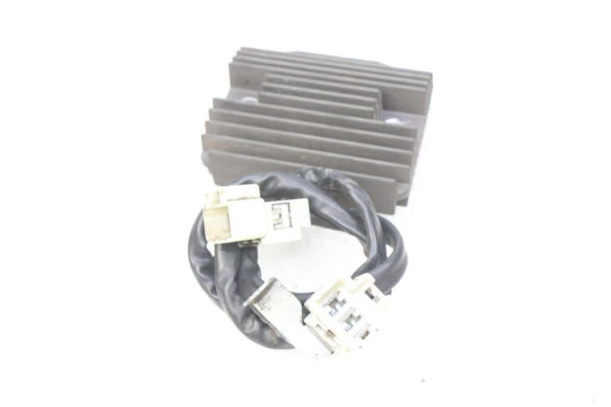 photo de REGULATEUR CHARGE PIAGGIO MP3 LT 300 (2010 - 2016)