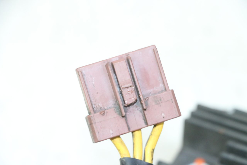 photo de RÉGULATEUR DE CHARGE PIAGGIO MP3 LT 400 (2007 - 2012)