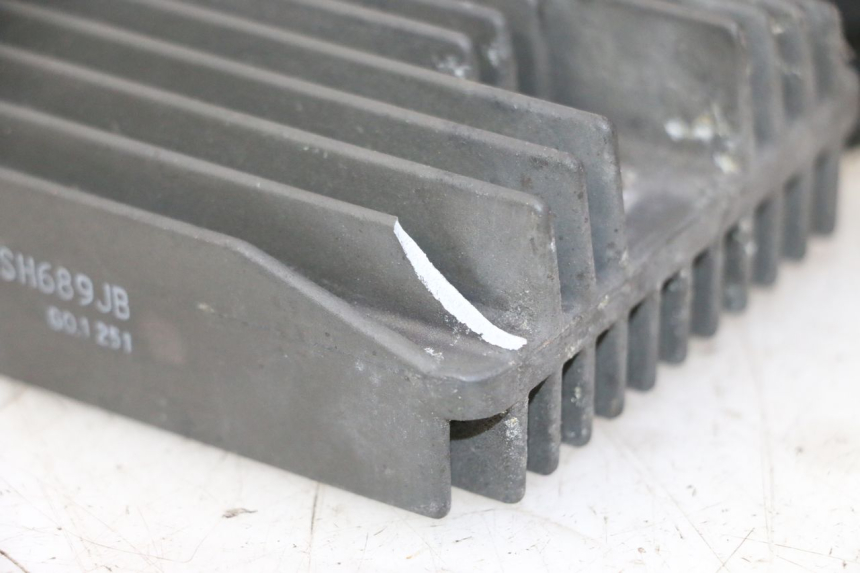 photo de RÉGULATEUR DE CHARGE PIAGGIO MP3 LT 400 (2007 - 2012)