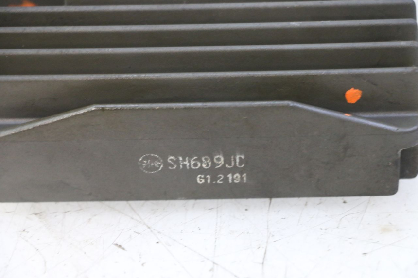 photo de REGULATEUR CHARGE PIAGGIO MP3 LT 300 (2010 - 2016)