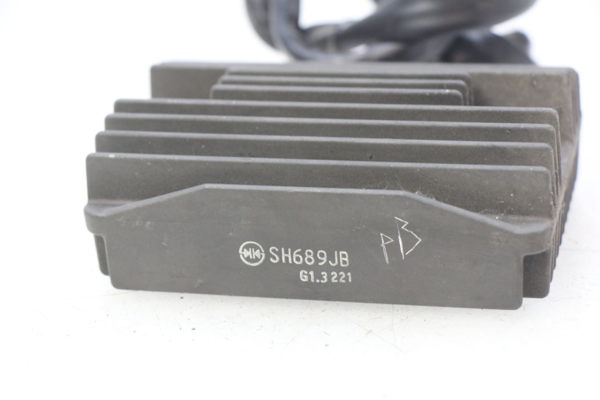 photo de REGULATEUR CHARGE PIAGGIO MP3 500 (2011 - 2015)