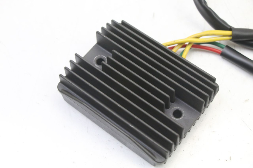photo de RÉGULATEUR DE CHARGE PIAGGIO MP3 500 (2014 - 2016)