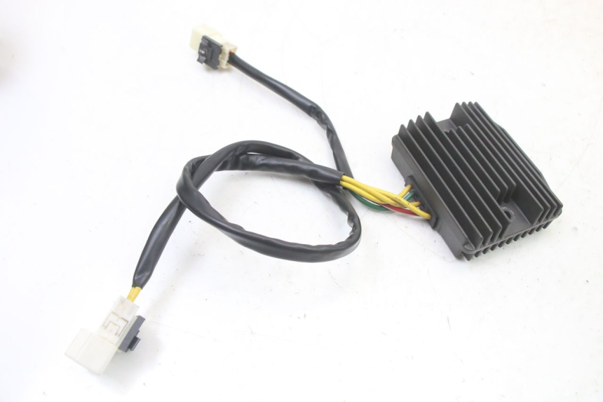 photo de RÉGULATEUR DE CHARGE PIAGGIO MP3 500 (2014 - 2016)