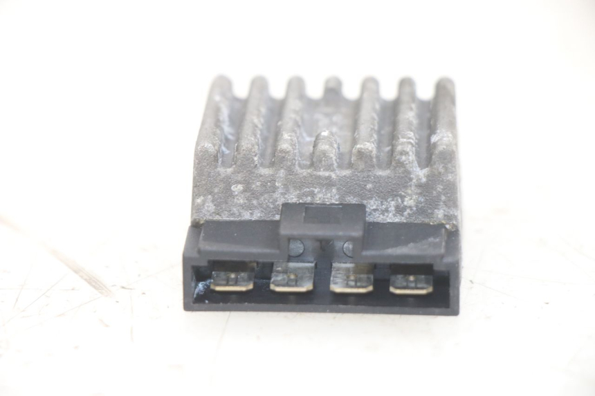 photo de REGULATEUR CHARGE PIAGGIO NEW TYPHOON 50 (2018 - 2021)
