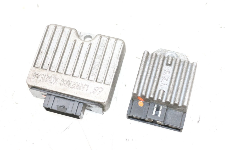 photo de REGULATEUR CHARGE PIAGGIO NEW TYPHOON 50 (2018 - 2021) - Vue principale