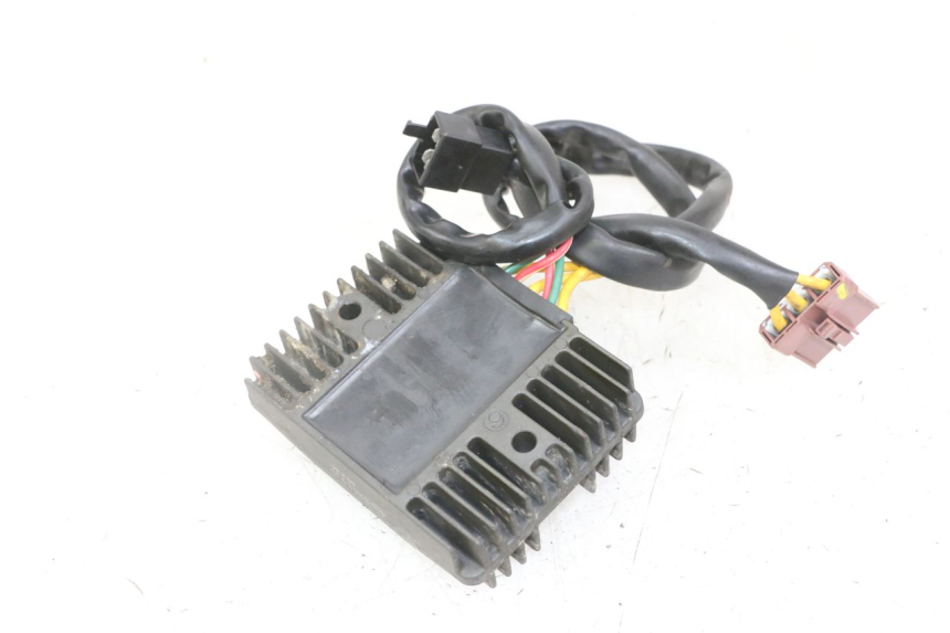 photo de RÉGULATEUR DE CHARGE GILERA NEXUS 125 (2009 - 2013)