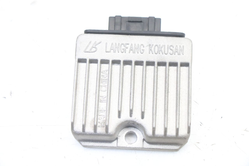 photo de REGULATEUR CHARGE PIAGGIO NRG POWER PUREJET 50 (2018 - 2021)